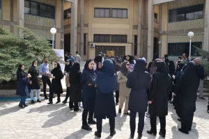 به مناسبت آغاز سال نو خورشیدی روز شنبه 16 فروردین 1404 مراسم  ویژه ای با حضور اساتید،کارکنان و دانشجویان در محوطه دانشکده بهداشت برگزار گردید.